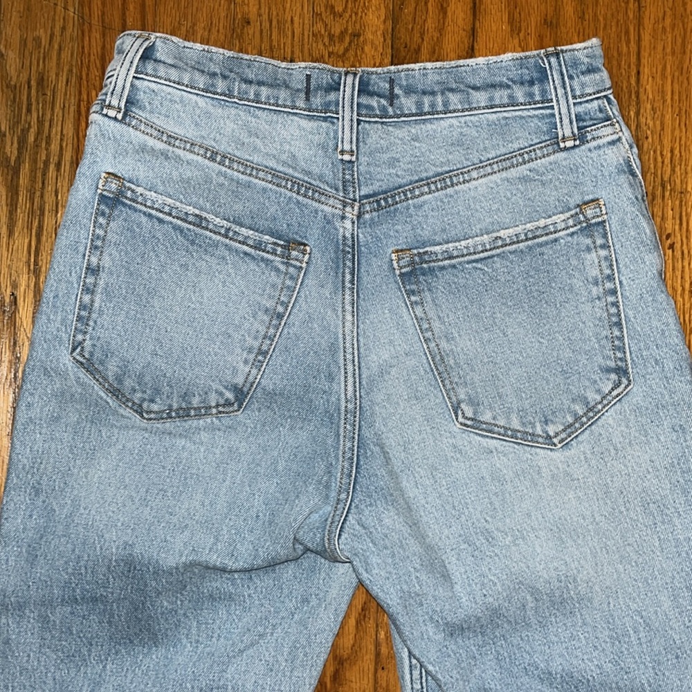 Abercrombie & Fitch The Kick Flare Ultra High Rise Distressed Jeans Size 27 - Picture 6 of 7